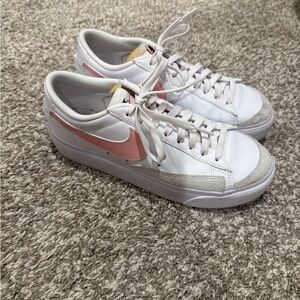 Nike Women's Blazer-White and Pink